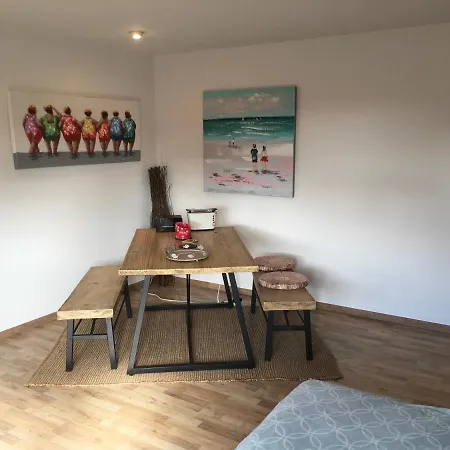 Helle 2-zimmer-wohnung Bis 4 Pers. Tinnum * Sylt