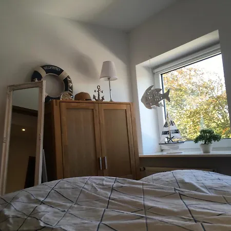 Helle 2-zimmer-wohnung Bis 4 Pers. Tinnum *